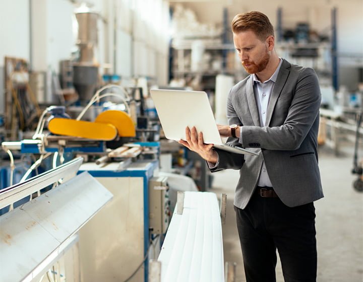 Tecnologie Chiave della Manifattura 4.0: IoT, Robotica e Stampa 3D